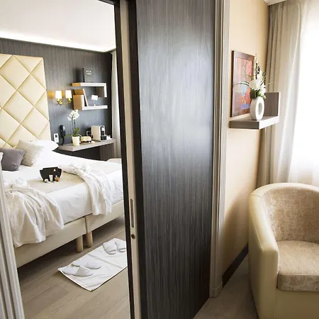 Western Riviera 4* קאן