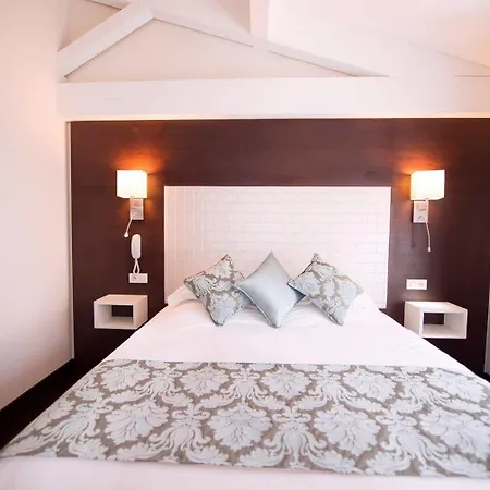 מלון Western Riviera 4*